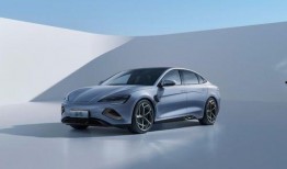 比亚迪海豹爆料视频最新,颠覆性设计，性能与智能科技双升级